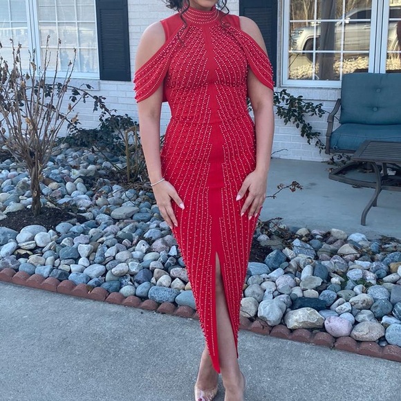 Beautiful red midi dress with studs - Picture 1 of 2
